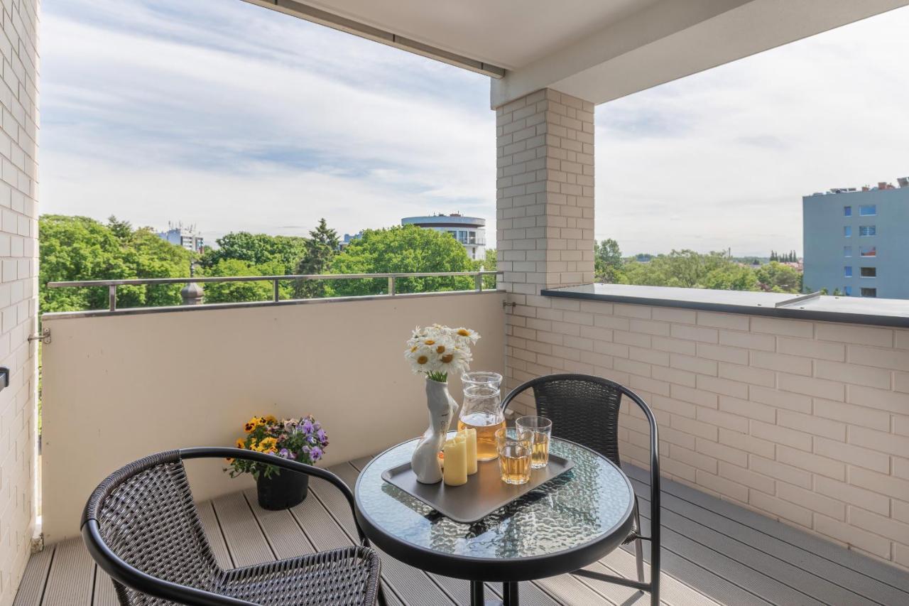 Апартаменти Apartament Deluxe Platany C38 By Renters Колобжег Екстер'єр фото